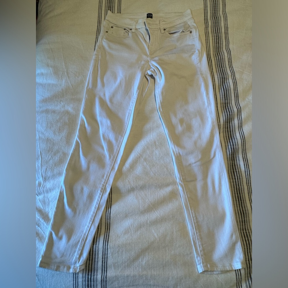 Gap True Skinny Jeans
